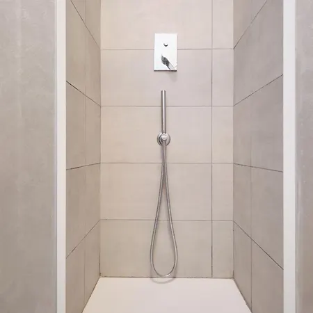 Apartment Modern 10 Min From Metro B Free Wifi Rome